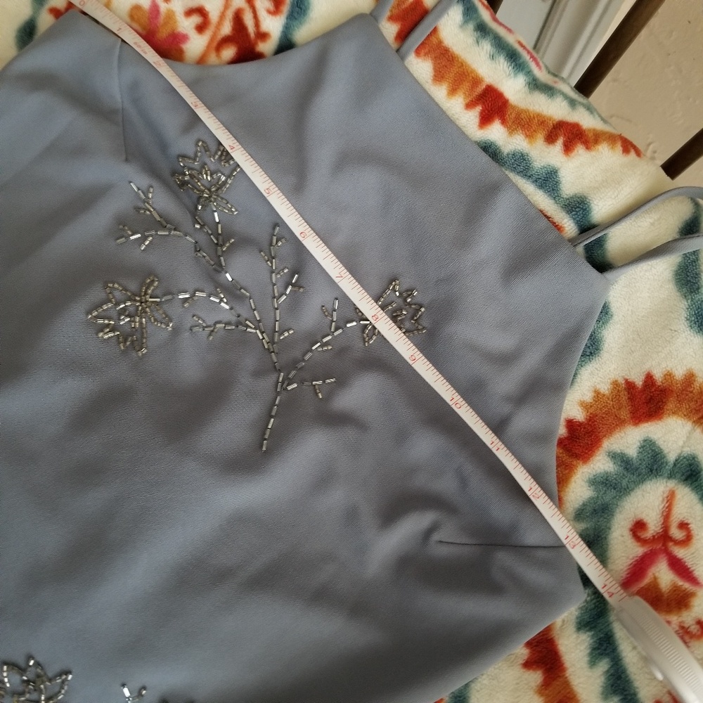 Dress - Picture 7 of 7